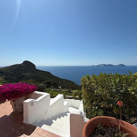 Guest House Villa Il Gabbiano Ponza Exteriör bild