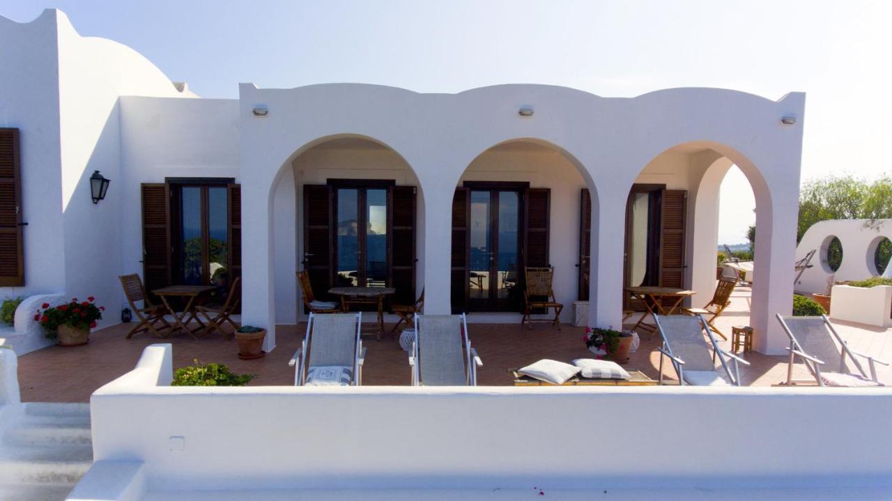 Guest House Villa Il Gabbiano Ponza Exteriör bild