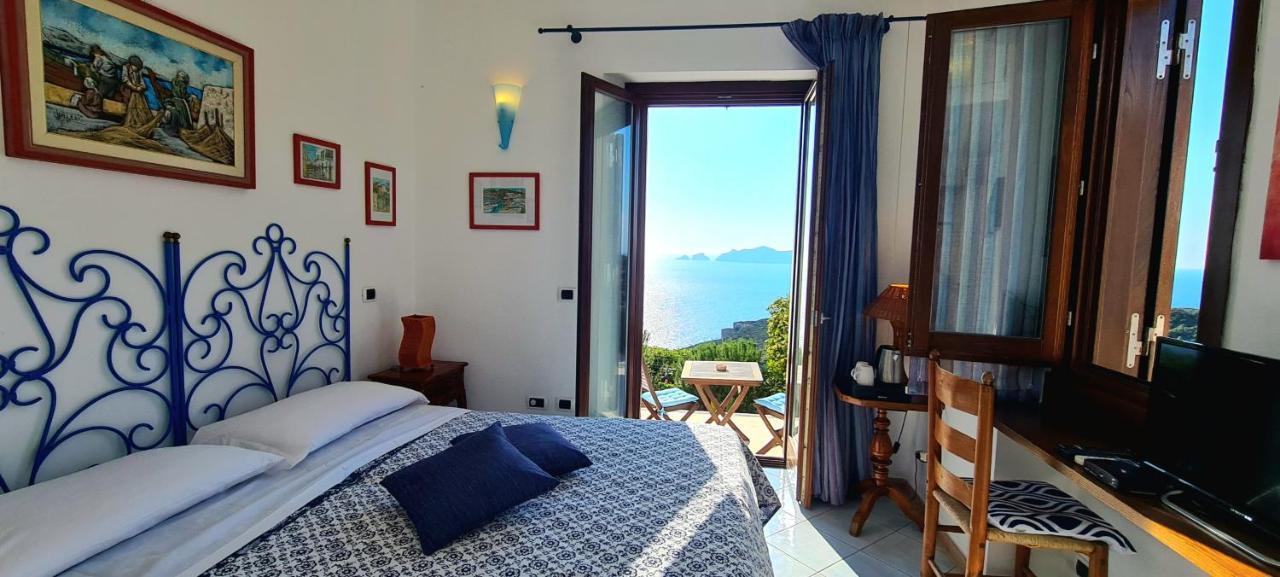 Guest House Villa Il Gabbiano Ponza Exteriör bild