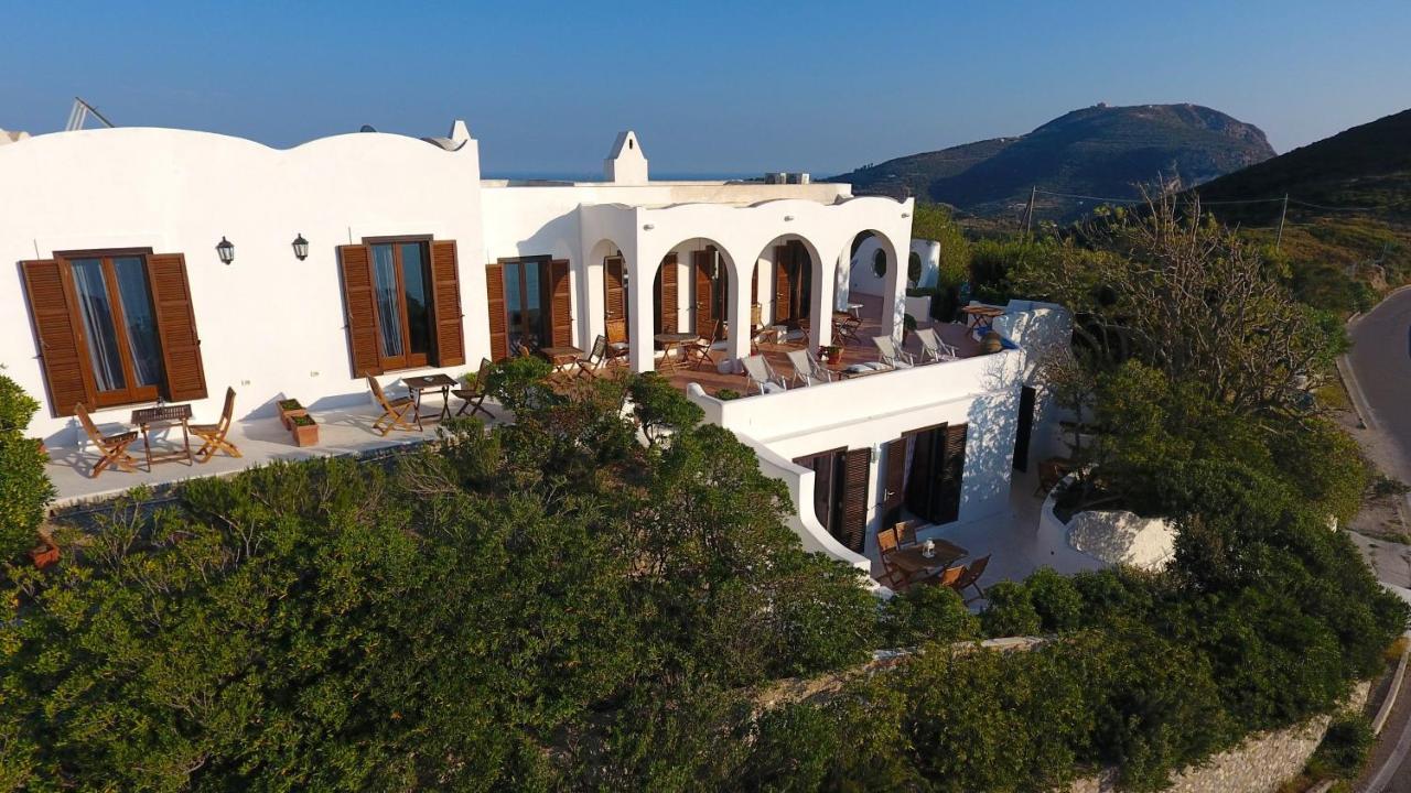 Guest House Villa Il Gabbiano Ponza Exteriör bild
