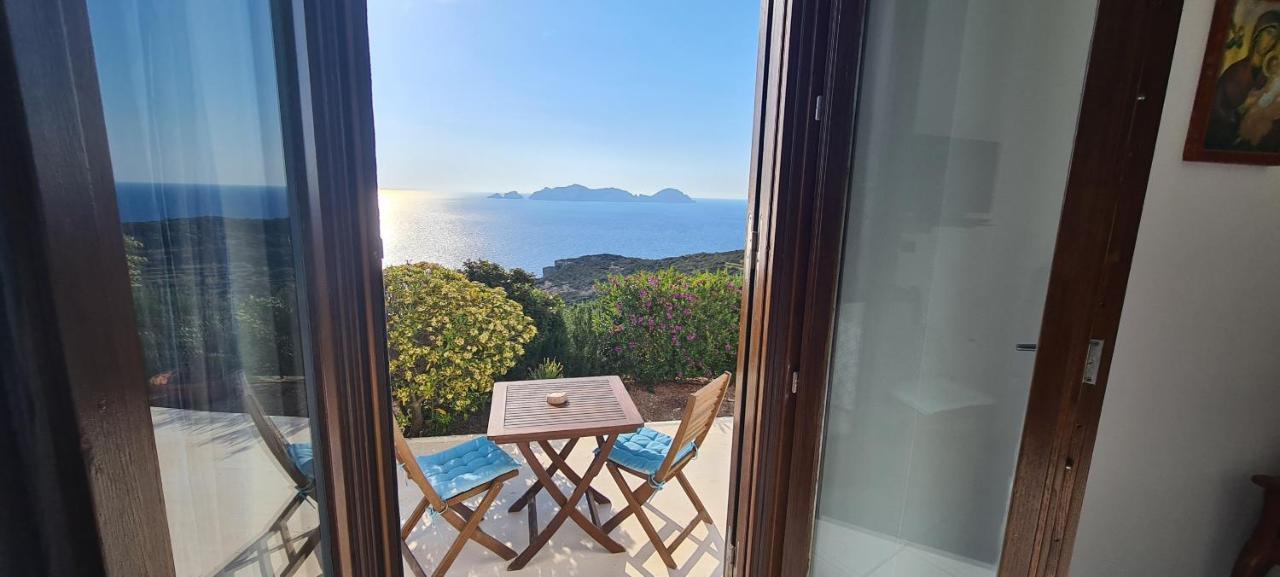Guest House Villa Il Gabbiano Ponza Exteriör bild