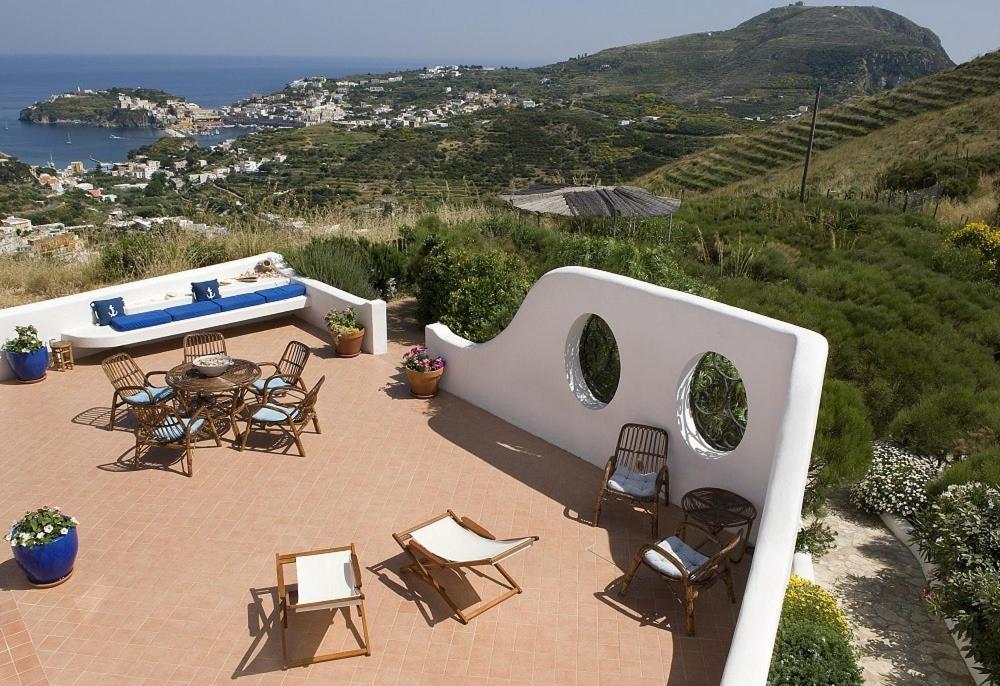 Guest House Villa Il Gabbiano Ponza Exteriör bild