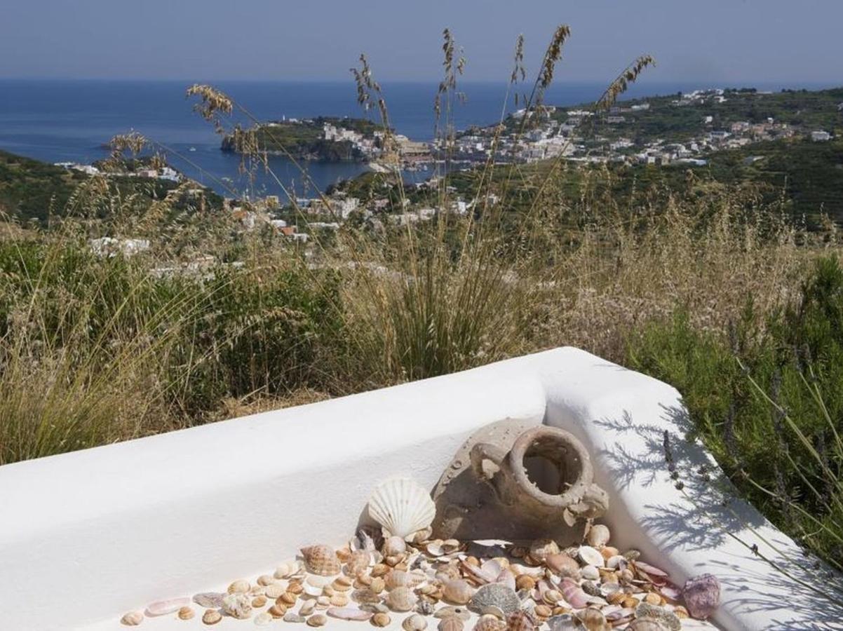 Guest House Villa Il Gabbiano Ponza Exteriör bild