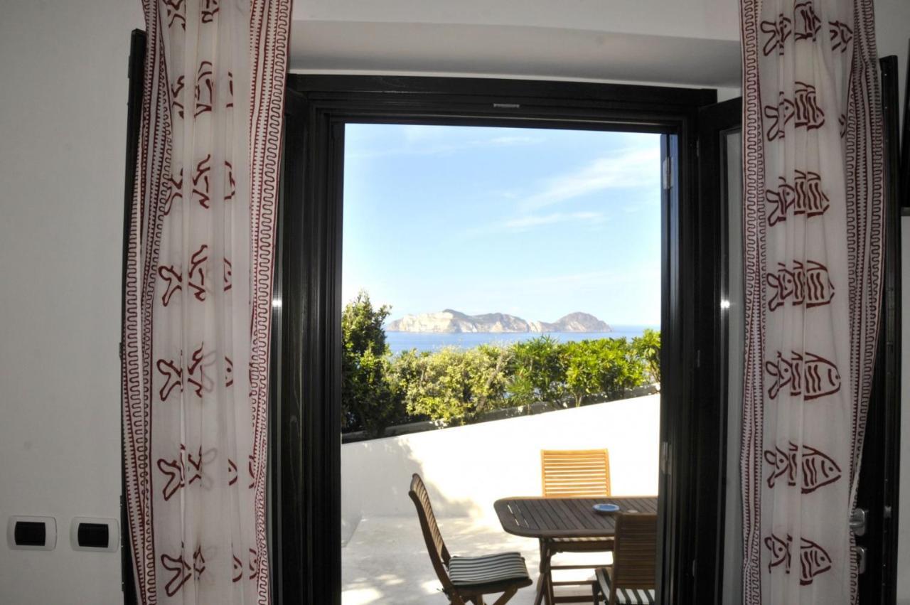 Guest House Villa Il Gabbiano Ponza Exteriör bild