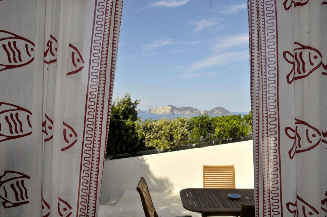 Guest House Villa Il Gabbiano Ponza Exteriör bild