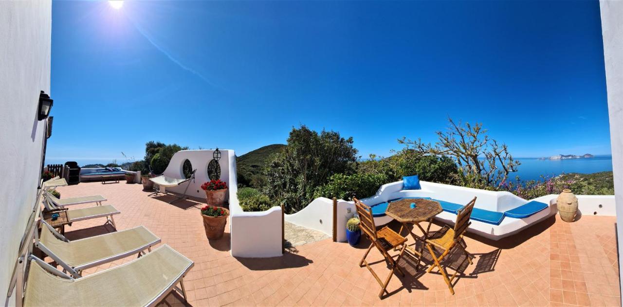 Guest House Villa Il Gabbiano Ponza Exteriör bild