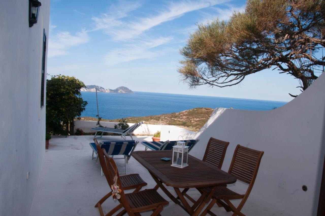 Guest House Villa Il Gabbiano Ponza Exteriör bild
